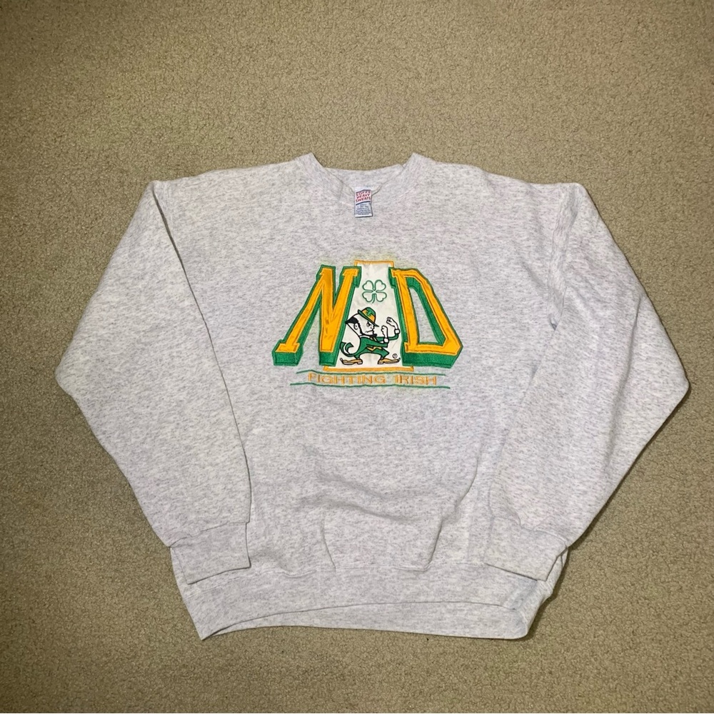 Vintage Soffe Notre Dame Fighting Irish Embroidered Gray Sweatshirt Men’s Large